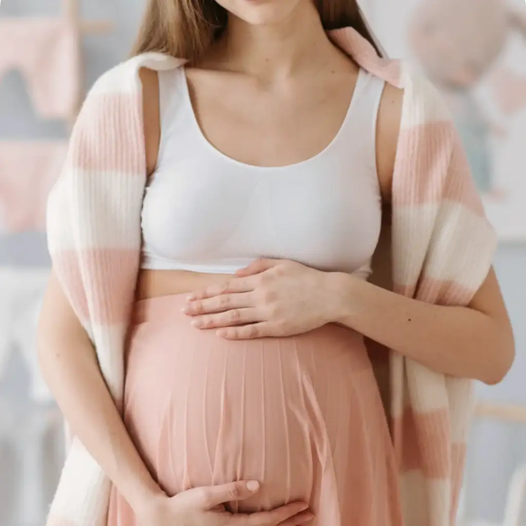 Vivez une grossesse sereine et un accouchement en toute confiance grâce à un accompagnement personnalisé en hypnose périnatale près de Mauzac